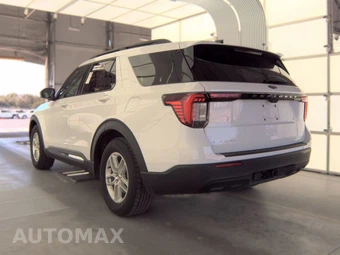 2025 Ford Explorer Active - miniatura 8