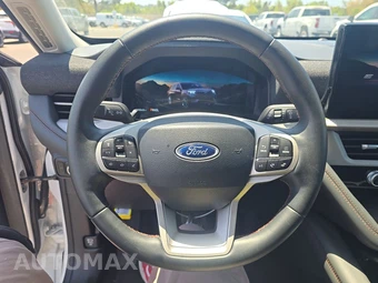2025 Ford Explorer Active - miniatura 10
