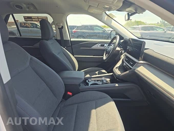 2025 Ford Explorer Active - miniatura 8