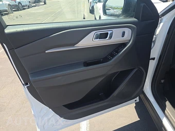 2025 Ford Explorer Active - miniatura 9