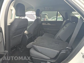 2025 Ford Explorer Active - miniatura 13