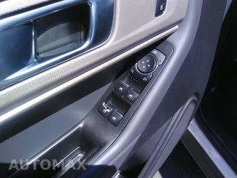 2025 Ford Explorer Active - miniatura 22