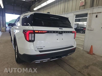 2025 Ford Explorer Active - miniatura 17