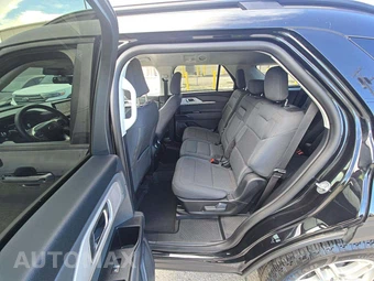 2025 Ford Explorer Active - miniatura 10