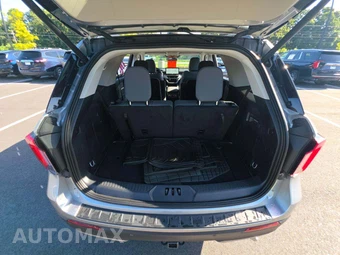 2025 Ford Explorer Active - miniatura 12