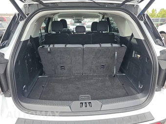 2025 Ford Explorer Active - miniatura 18