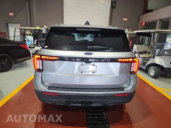 2025 Ford Explorer Active - miniatura 5