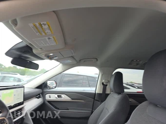 2025 Ford Explorer Active - miniatura 21