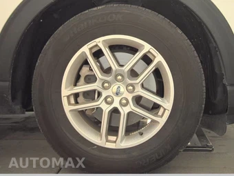 2025 Ford Explorer Active - miniatura 10