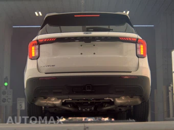 2025 Ford Explorer Active - miniatura 7