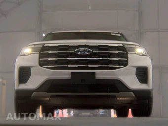 2025 Ford Explorer Active - miniatura 3