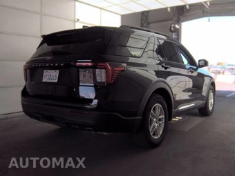 2025 Ford Explorer Active - miniatura 5