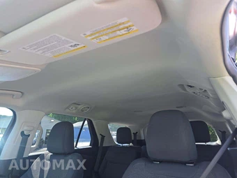2025 Ford Explorer Active - miniatura 8