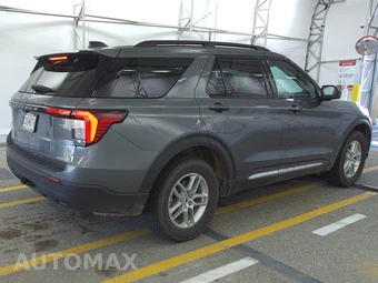 2025 Ford Explorer Active - miniatura 4