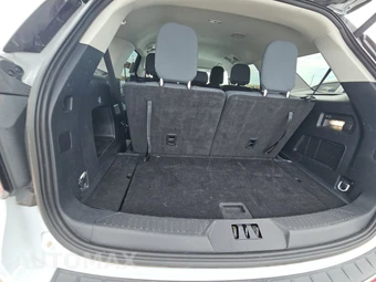 2025 Ford Explorer Active - miniatura 23