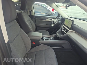 2025 Ford Explorer Active - miniatura 14