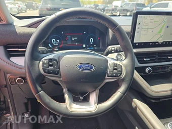 2025 Ford Explorer Active - miniatura 10