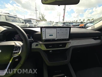 2025 Ford Explorer Active - miniatura 17