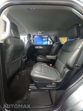2025 Ford Explorer Active - miniatura 13