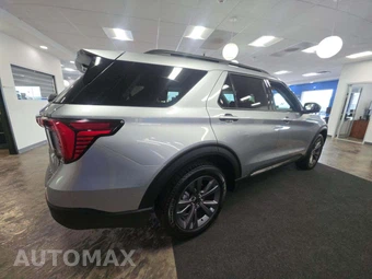 2025 Ford Explorer Active - miniatura 3