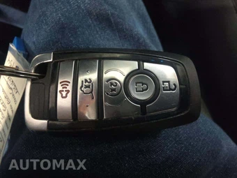 2025 Ford Explorer Active - miniatura 8