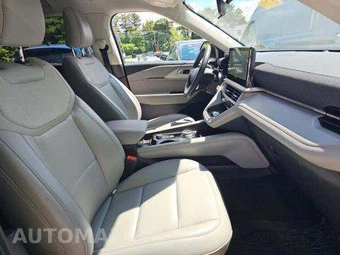 2025 Ford Explorer Active - miniatura 19