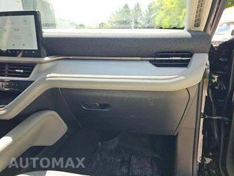 2025 Ford Explorer Active - miniatura 20