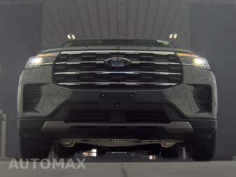 2025 Ford Explorer Active - miniatura 3
