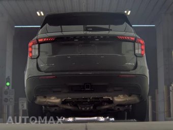2025 Ford Explorer Active - miniatura 7