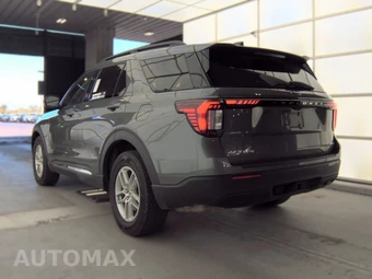 2025 Ford Explorer Active - miniatura 8