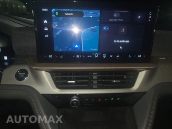 2025 Ford Explorer Active - miniatura 17