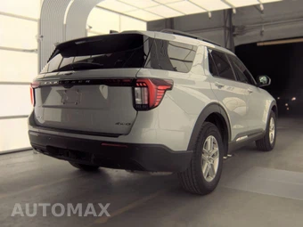 2025 Ford Explorer Active - miniatura 5