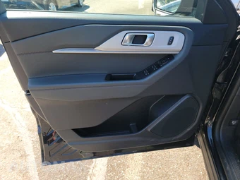 2025 Ford Explorer Active - miniatura 15
