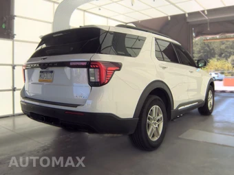 2025 Ford Explorer Active - miniatura 5