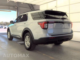 2025 Ford Explorer Active - miniatura 8