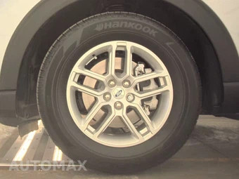 2025 Ford Explorer Active - miniatura 9