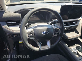 2025 Ford Explorer Active - miniatura 10