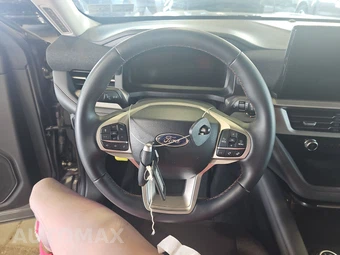 2025 Ford Explorer Active - miniatura 16