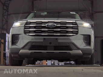 2025 Ford Explorer Active - miniatura 3