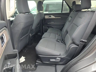 2025 Ford Explorer Active - miniatura 13
