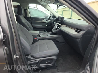 2025 Ford Explorer Active - miniatura 8