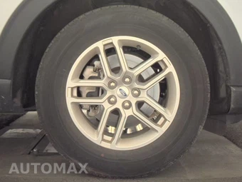 2025 Ford Explorer Active - miniatura 10
