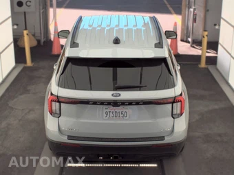 2025 Ford Explorer Active - miniatura 6