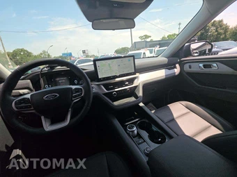 2025 Ford Explorer Active - miniatura 10