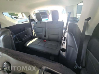2025 Ford Explorer Active - miniatura 14