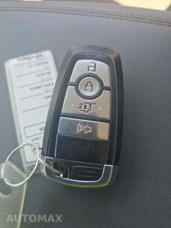 2025 Ford Explorer Active - miniatura 8
