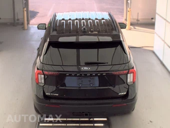 2025 Ford Explorer Active - miniatura 6