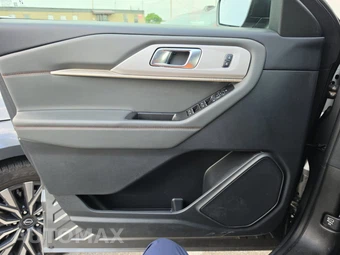 2025 Ford Explorer Active - miniatura 15
