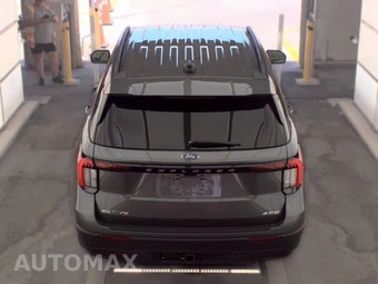 2025 Ford Explorer Active - miniatura 6