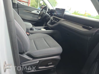 2025 Ford Explorer Active - miniatura 14
